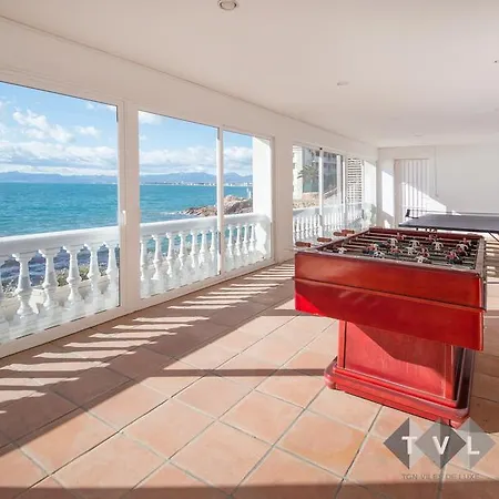 Beachfront Apartment Brussels Salou